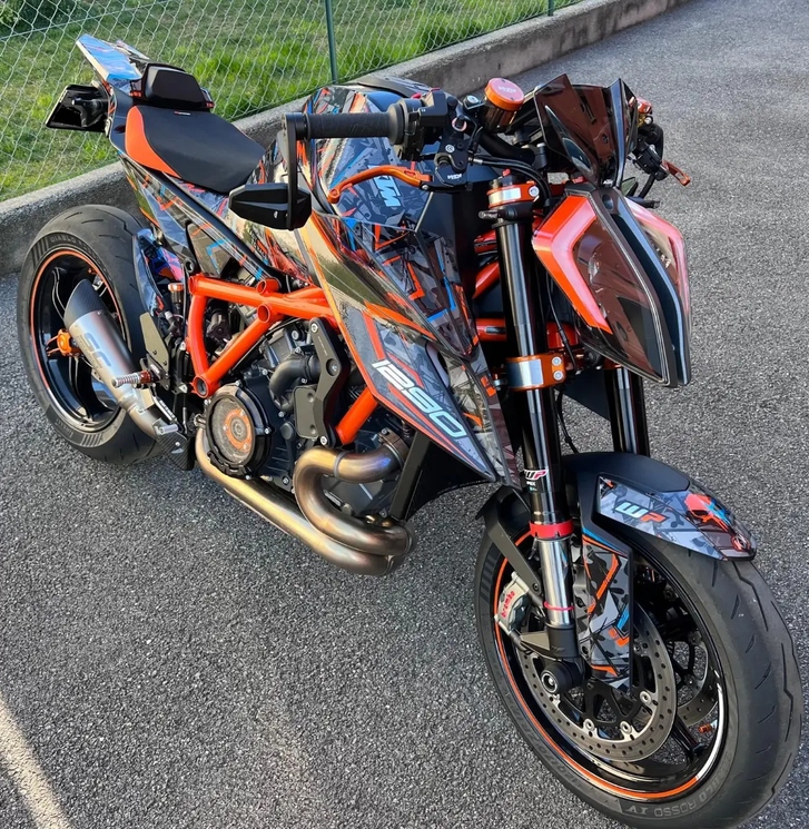 KTM 1290 Super Duke R