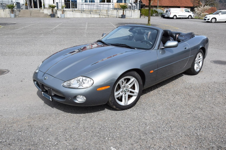 Jaguar XK Convertible 4.2