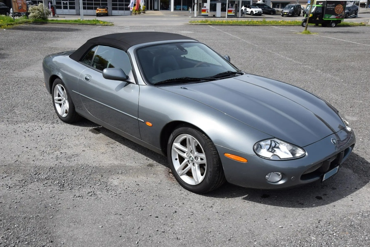 Jaguar XK Convertible 4.2