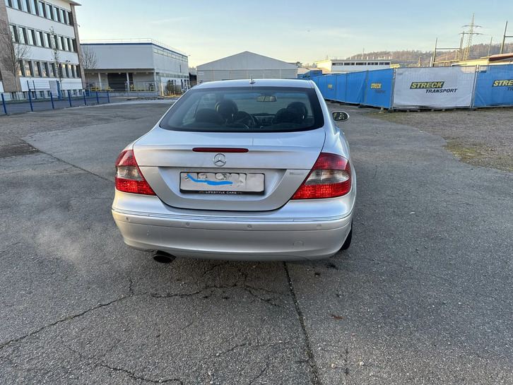 Mercedes-Benz CLK-Klasse C209 Coupé CLK 350 V6