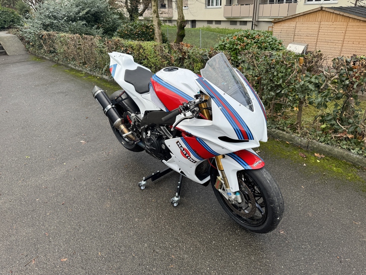 APRILIA RSV4 1000 R Racebike &quot;Ready to Race&quot;