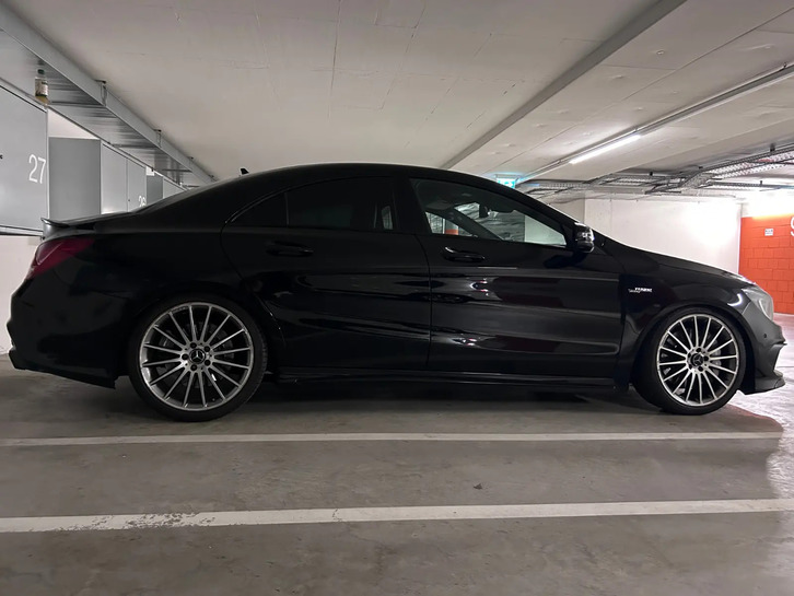 Mercedes-Benz CLA-Klasse C117 CLA 45 AMG 4m