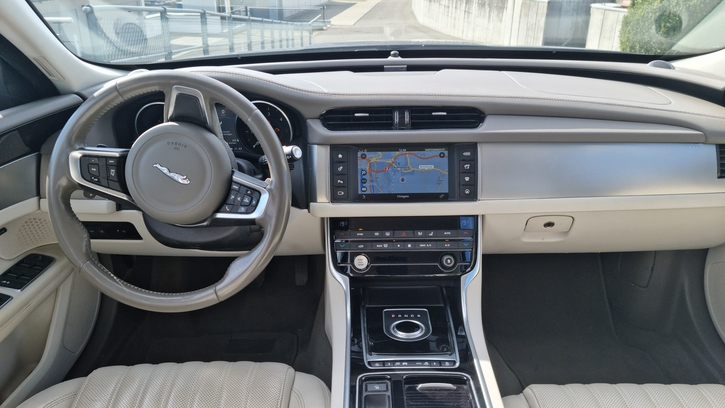 Jaguar XF Sportbrake 3.0 V6 D Portfolio kaufen Jaguar Jaguar XF Sportbrake 3.0 V6 D Portfolio