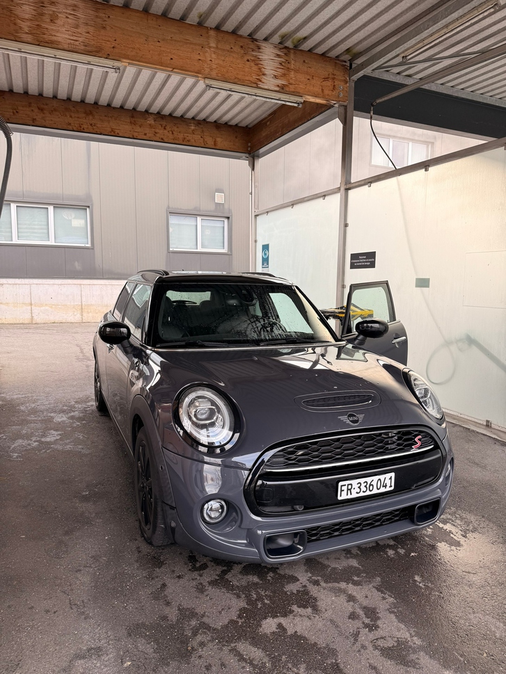 Mini Mini F55 2.0i Cooper S SDKG Mini Mini F55 2.0i Cooper S SDKG