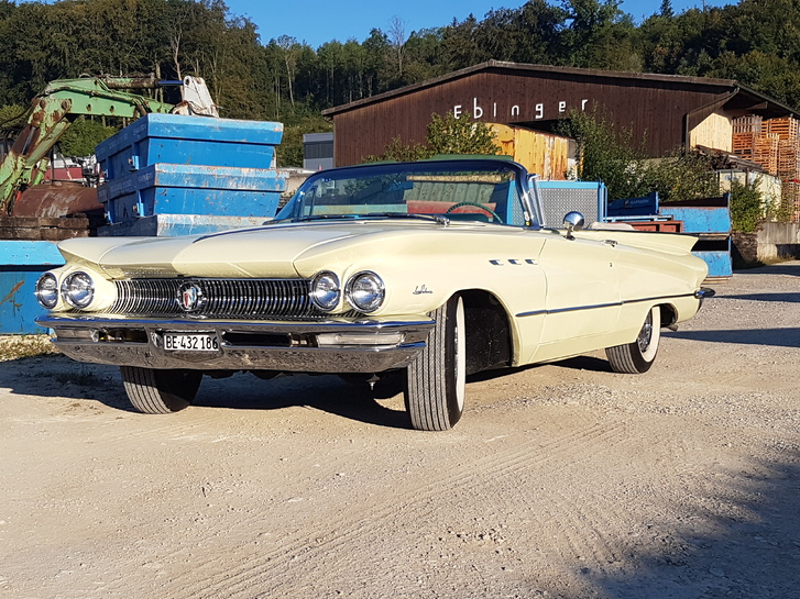 Buick LeSabre / Le Sabre Convertible 6.0 V8 Buick LeSabre / Le Sabre Convertible 6.0 V8