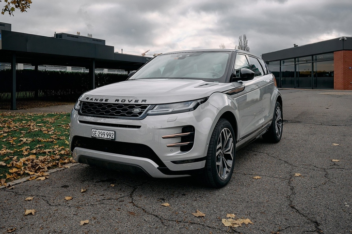 Land Rover Range Rover Evoque 2.0 T 250 R-Dynamic HSE Land Rover Range Rover Evoque 2.0 T 250 R-Dynamic HSE