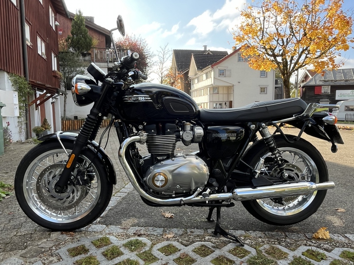 TRIUMPH Bonneville T120 TRIUMPH Bonneville T120