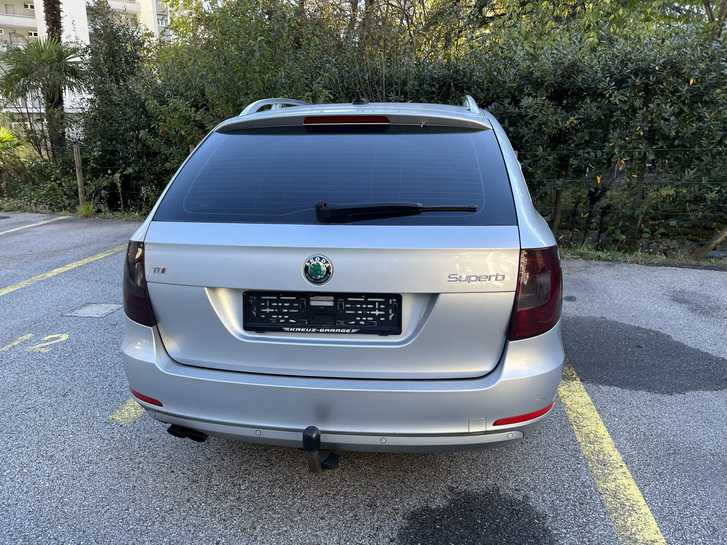 Skoda Superb 2.0 TDI, 2012, 224000Km, CHF 7000+  Skoda