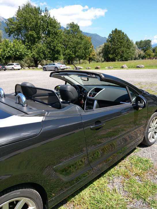 Peugeot 207 CC 16V Turbo Roland Garros Cabrio in Top Zustand Peugeot