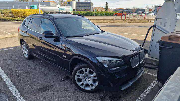 BMW X1 23D in Top Zustand - Ab MFK & Service BMW