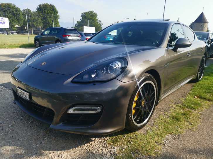 Luxus Porsche Panamera 970 Turbo S - Full Options Porsche