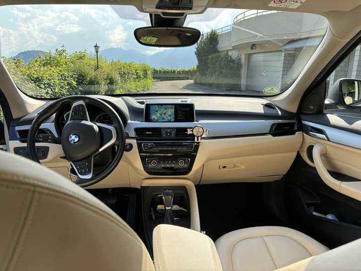 BMW X1 X-LINE 2.5, Leder, Panoramadach, Navi BMW