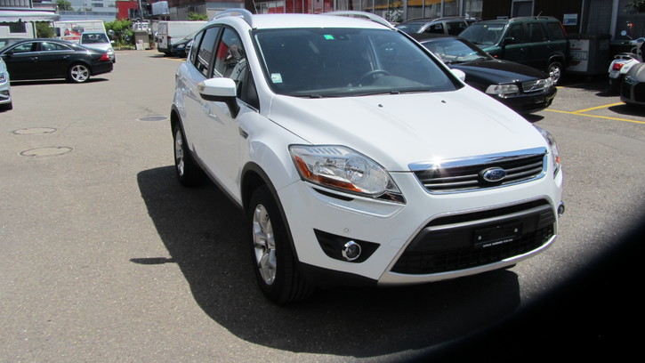 Ford Kuga 2.0TDCi 4X4 - Top Zustand, frisch ab MFK Ford