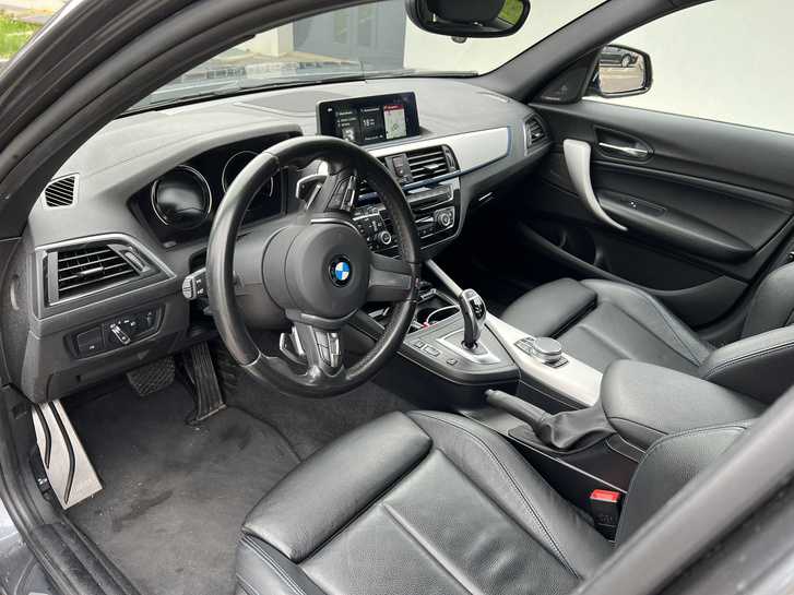 BMW M140i in Anthrazit - Top Zustand, CHF 32,800   BMW