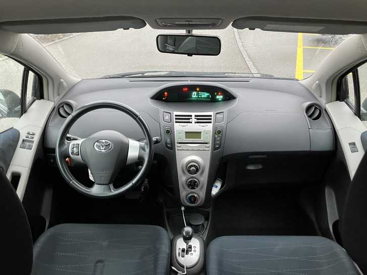 Toyota Yaris 1.4 Automat  Toyota