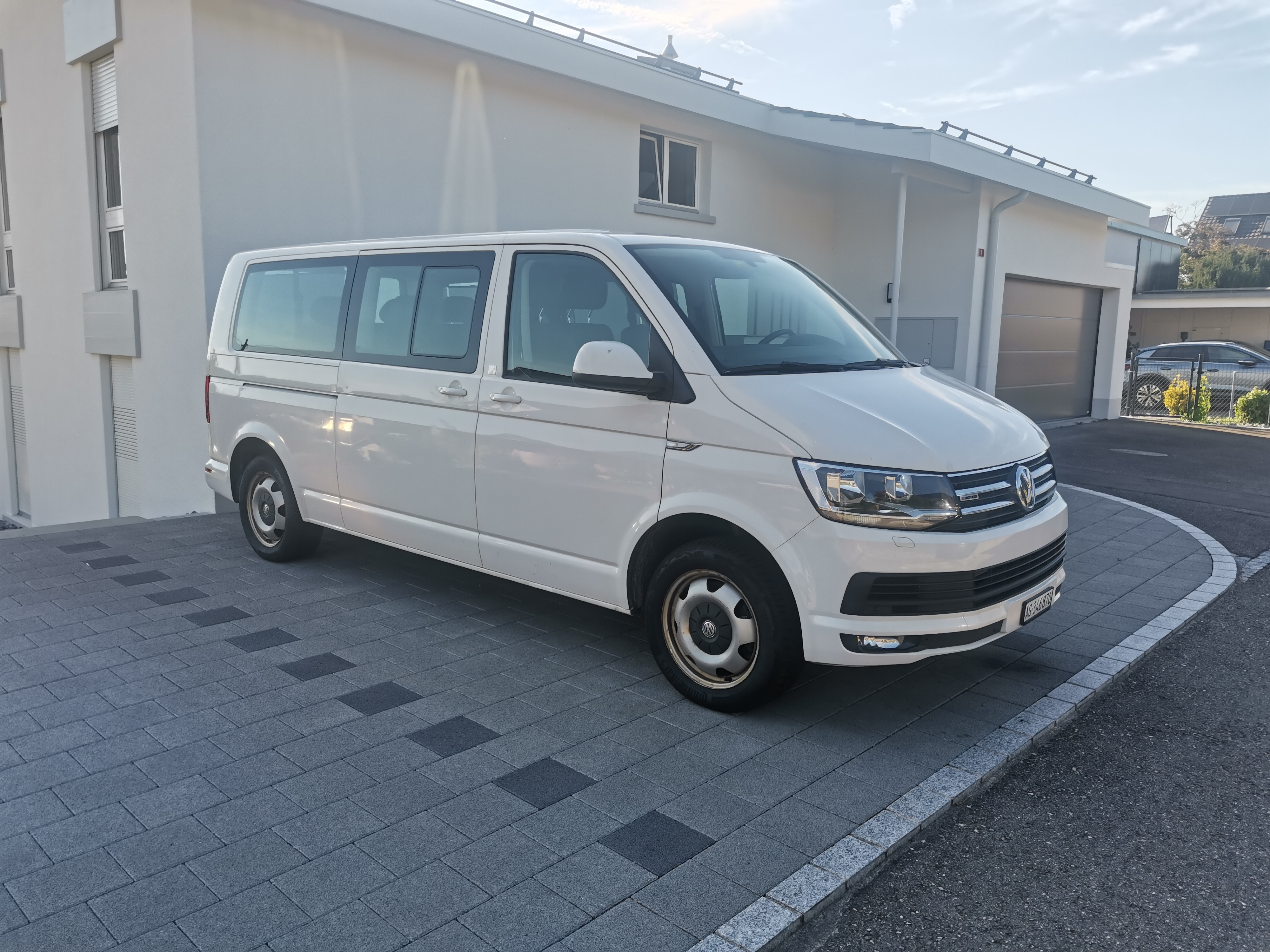 VW T6 Caravelle Liberty 4Motion 204PS - Angebot VW