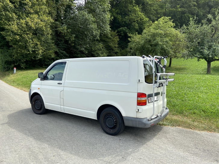 Gebrauchtwagen: VW T5 Transporter Camper in Basel VW