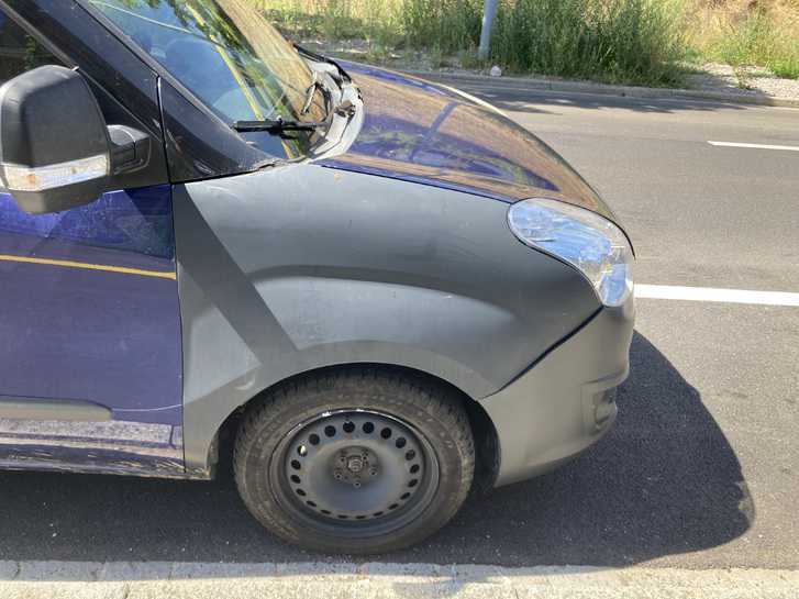 Blauer Opel Lieferwagen/Camper Diesel ab MFK - CHF Opel