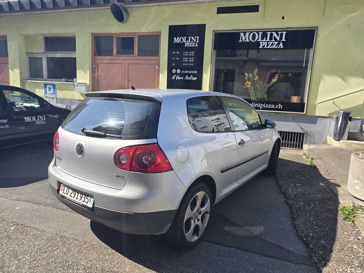 Gebrauchtwagen: VW Golf 5, Baujahr 2007, CHF 1800 VW