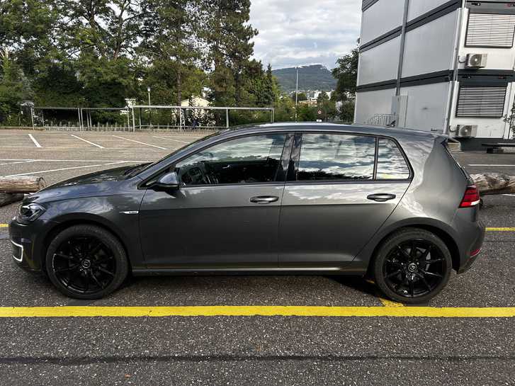 Sparsamer VW e-Golf VII Facelift | 75000 km | 15500 CHF, VW