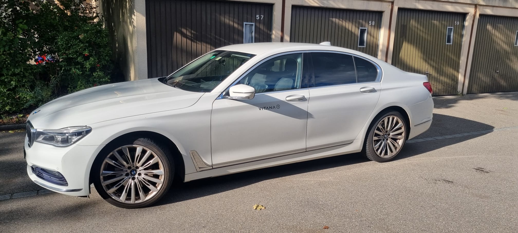 Gepflegter BMW 7er Serie Limousine - 2016, 16900 CHF BMW