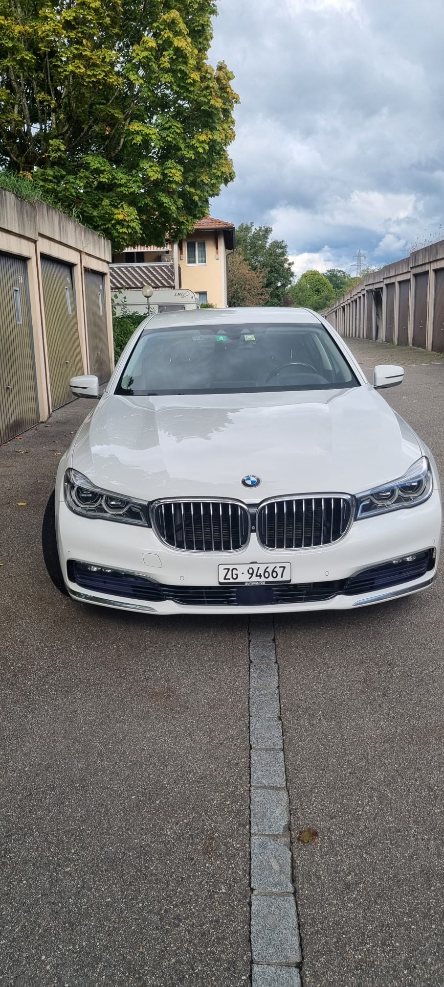 Gepflegter BMW 7er Serie Limousine - 2016, 16900 CHF BMW