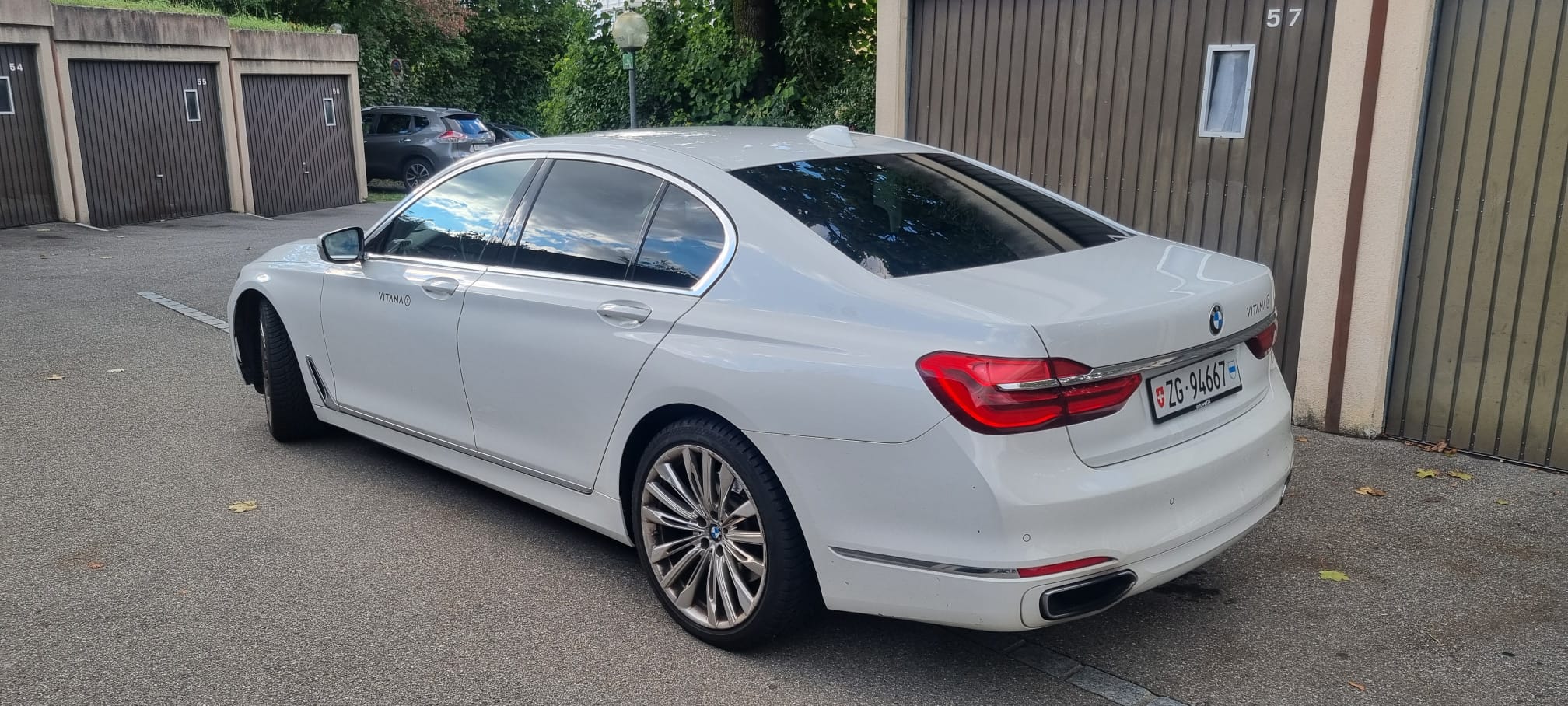 Gepflegter BMW 7er Serie Limousine - 2016, 16900 CHF BMW