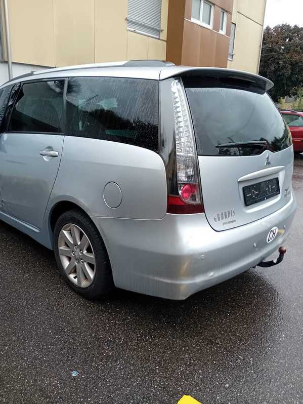 Gebrauchter Mitsubishi Grandis 2.4 - Unfallwagen Mitsubishi