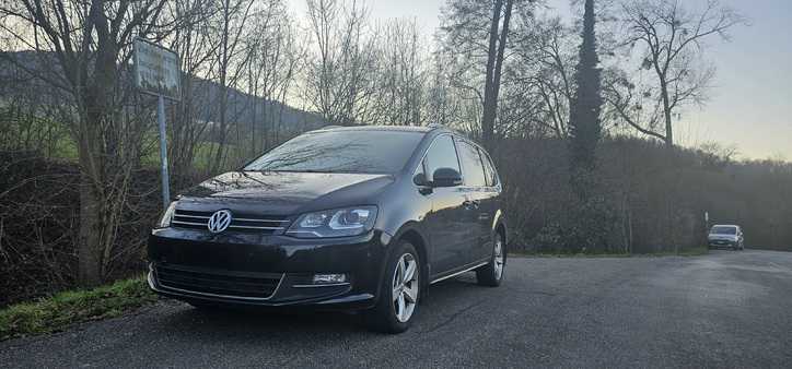 Gerumiger VW Sharan 2012 in Top-Zustand ?? 12.700 CHF VW