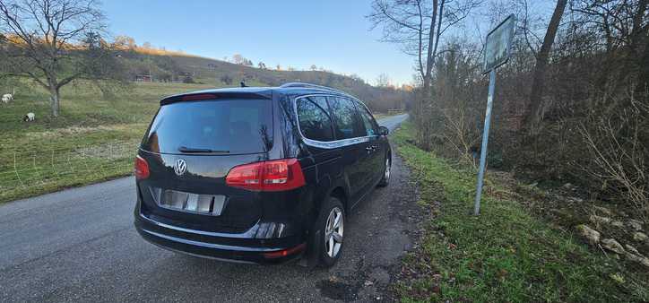 Gerumiger VW Sharan 2012 in Top-Zustand ?? 12.700 CHF VW