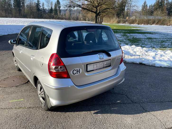 Honda Jazz 1.4i-DSI ES Automat, gepflegt, 3650 CHF Honda