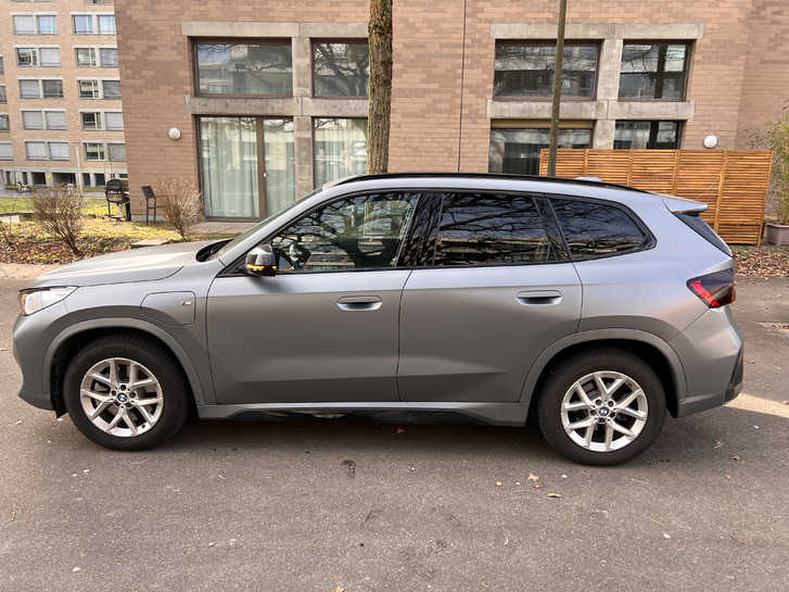 BMW X1 xDrive30e Plug-in Hybrid 2025 - Luxus & Power   BMW