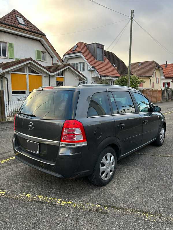 Opel Zafira 1.9i 16V Anniversary Edition - CHF 4000   Opel