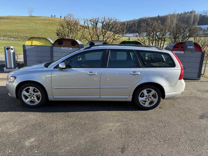 Volvo V50 Kombi, Diesel, Top Zustand, 2100 CHF Volvo