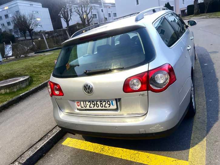 Gebrauchter VW Passat in Luzern - 2200 CHF VW