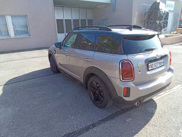 Mini Countryman Cooper 2021 Hybrid - Perfekter Zustand   Mini