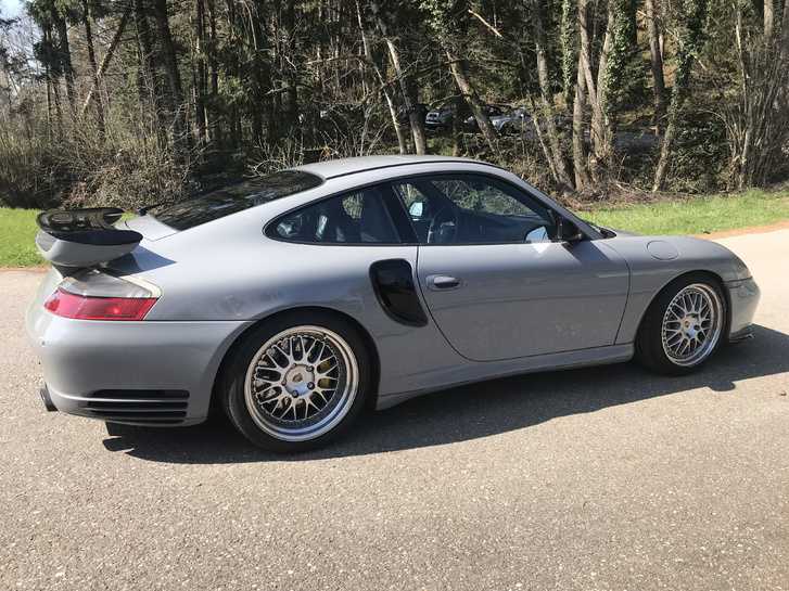 Porsche 996 Turbo Sportec - Power-Tuning & Stil Porsche