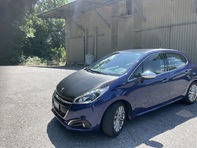 Peugeot 208 1.2 i  SST